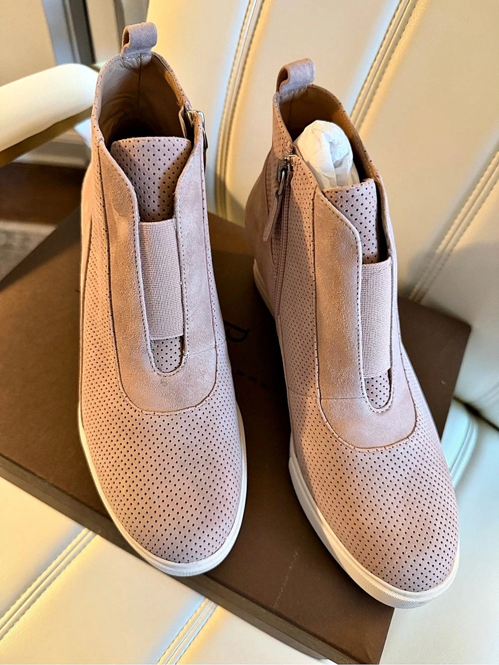 Paolo Perforated Zip Sneakers in Pink NWT